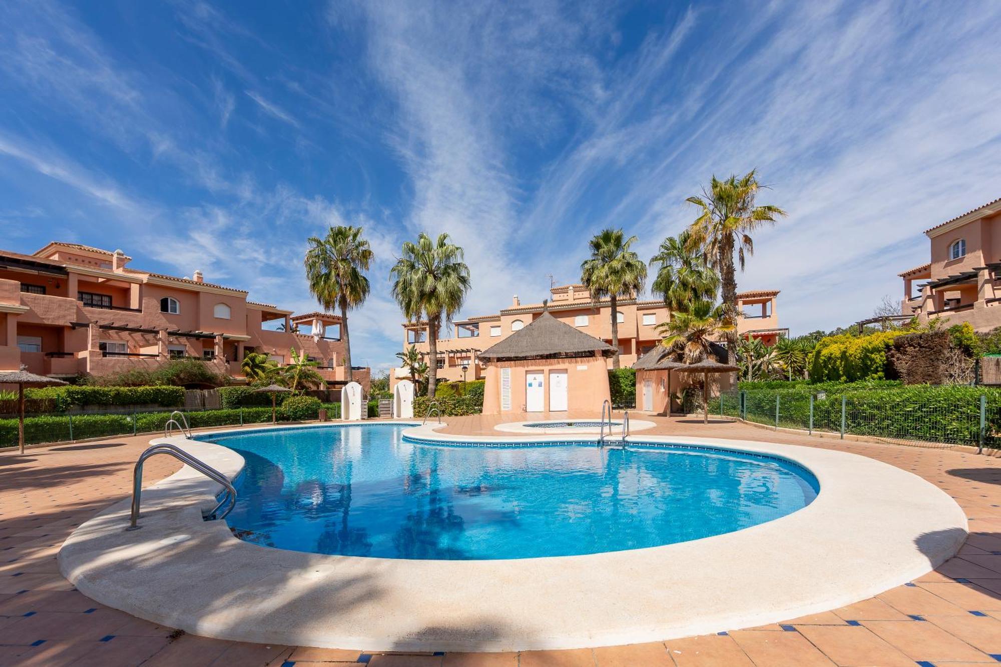 Jardin Privado # Netflix # Playa A 8Min # Wifi # Familia # Apartamento Бера Екстер'єр фото