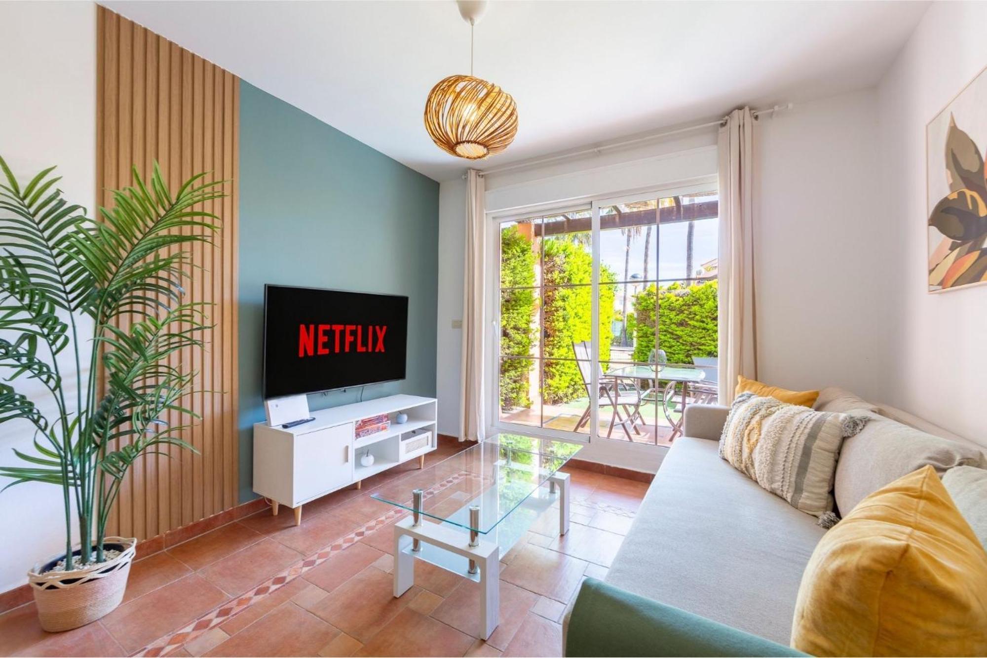 Jardin Privado # Netflix # Playa A 8Min # Wifi # Familia # Apartamento Бера Екстер'єр фото
