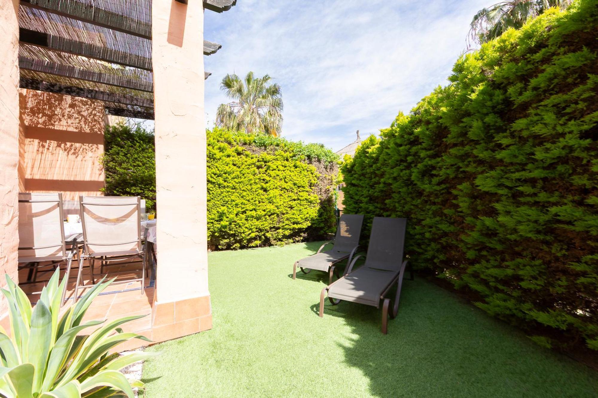 Jardin Privado # Netflix # Playa A 8Min # Wifi # Familia # Apartamento Бера Екстер'єр фото
